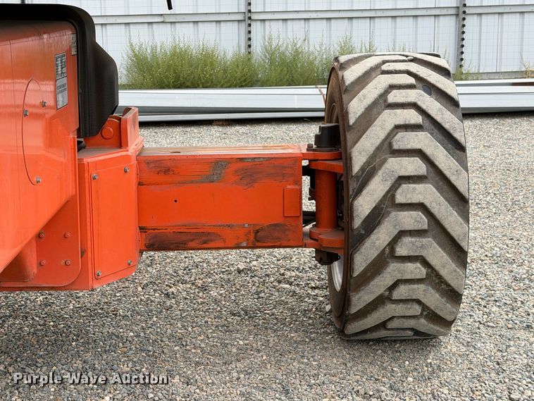 image for item YA5658 2007 JLG 1350SJP boom lift