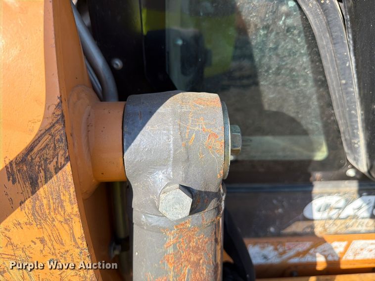 image for item YA5773 2016 Case SV280 skid steer loader
