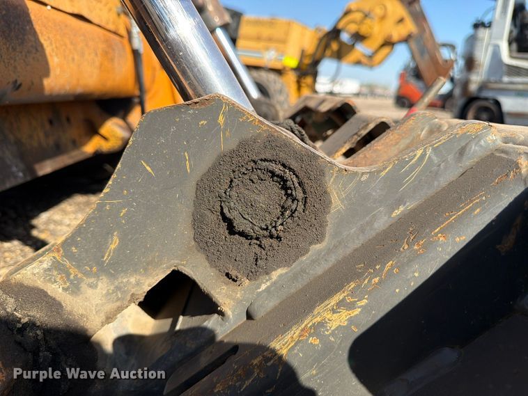 image for item YA5773 2016 Case SV280 skid steer loader