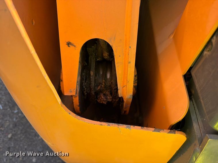 image for item YA5773 2016 Case SV280 skid steer loader