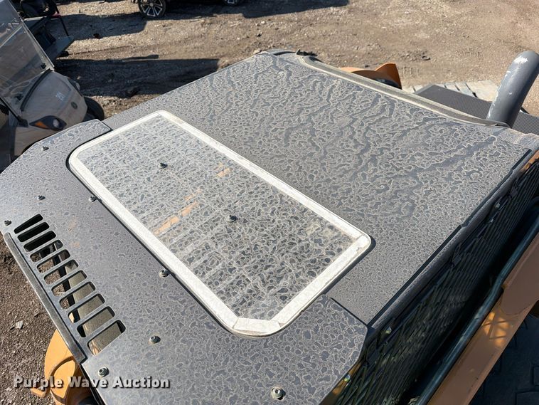 image for item YA5773 2016 Case SV280 skid steer loader