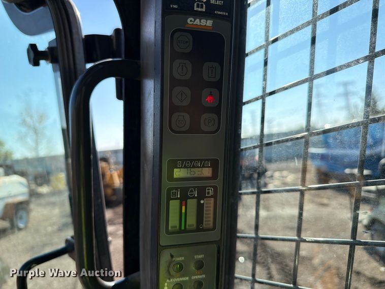 image for item YA5773 2016 Case SV280 skid steer loader