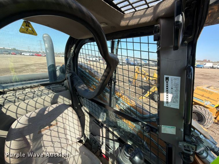 image for item YA5773 2016 Case SV280 skid steer loader