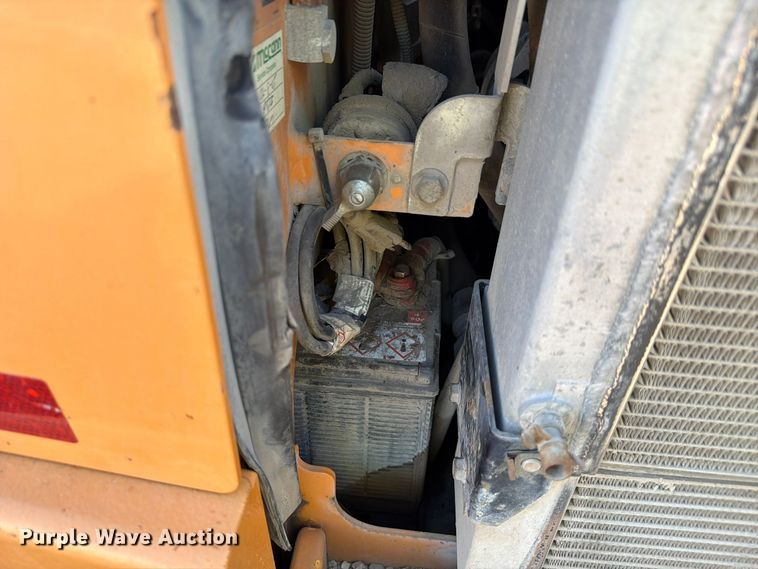 image for item YA5773 2016 Case SV280 skid steer loader