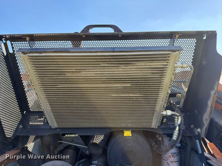 image for item YA5773 2016 Case SV280 skid steer loader