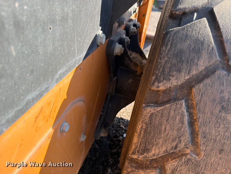 image for item YA5773 2016 Case SV280 skid steer loader