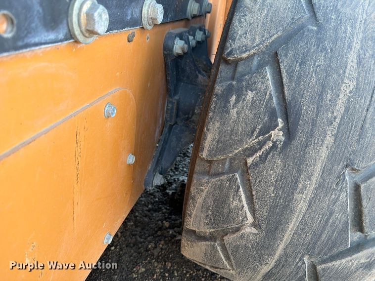 image for item YA5773 2016 Case SV280 skid steer loader