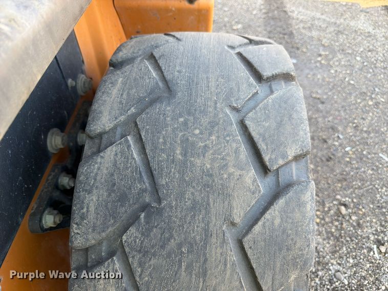 image for item YA5773 2016 Case SV280 skid steer loader