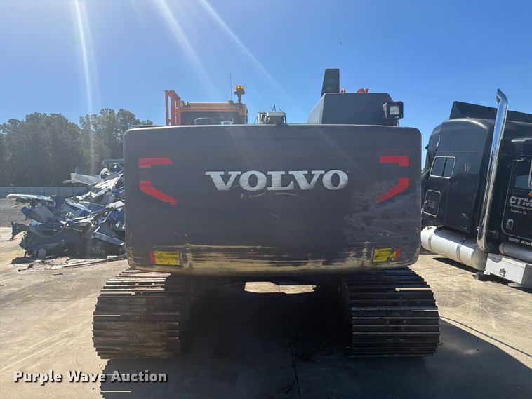 image for item YA5774 2022 Volvo EC220 EL excavator