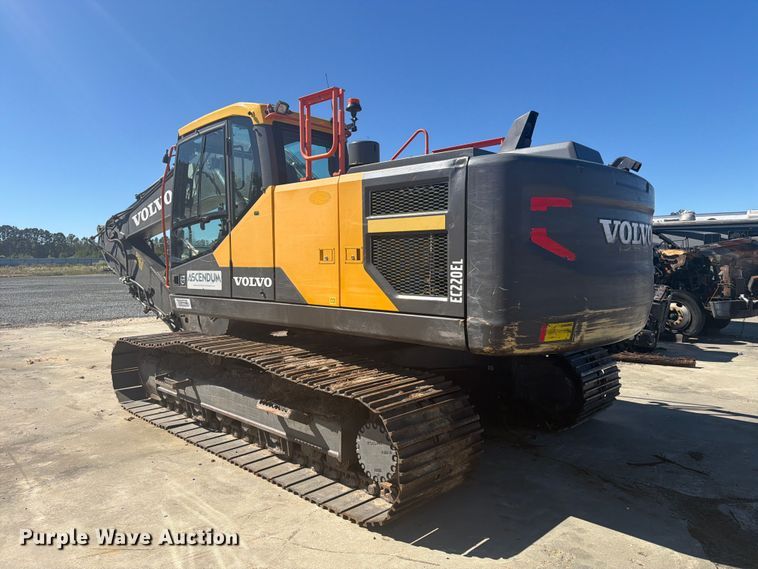 image for item YA5774 2022 Volvo EC220 EL excavator