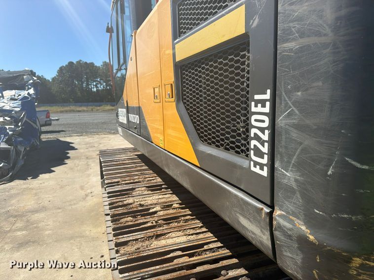 image for item YA5774 2022 Volvo EC220 EL excavator