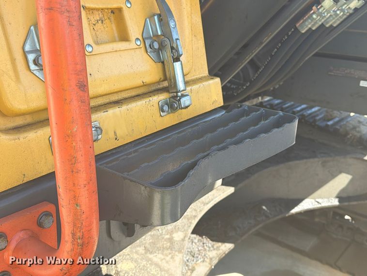 image for item YA5774 2022 Volvo EC220 EL excavator