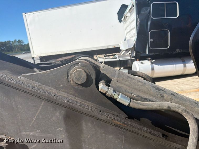 image for item YA5774 2022 Volvo EC220 EL excavator