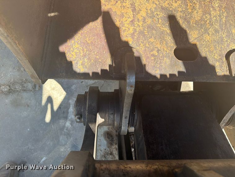 image for item YA5774 2022 Volvo EC220 EL excavator