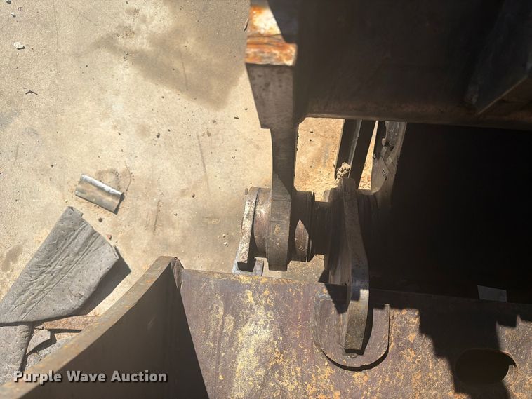 image for item YA5774 2022 Volvo EC220 EL excavator