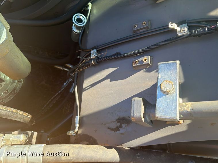 image for item YA5774 2022 Volvo EC220 EL excavator