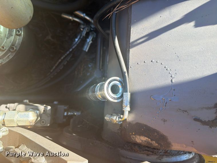 image for item YA5774 2022 Volvo EC220 EL excavator