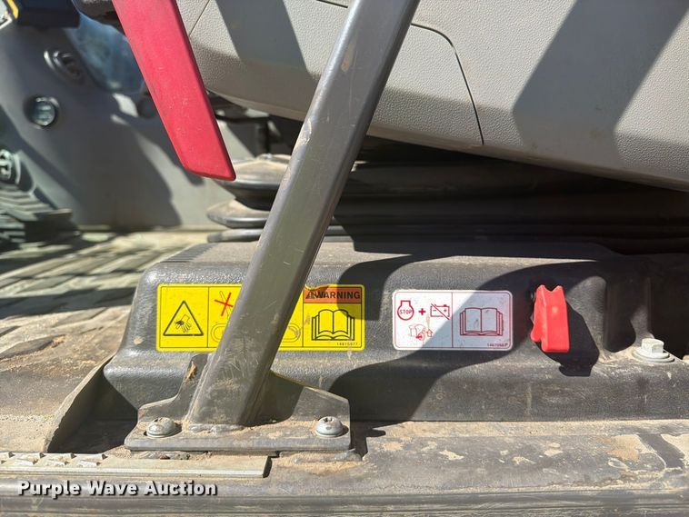 image for item YA5774 2022 Volvo EC220 EL excavator
