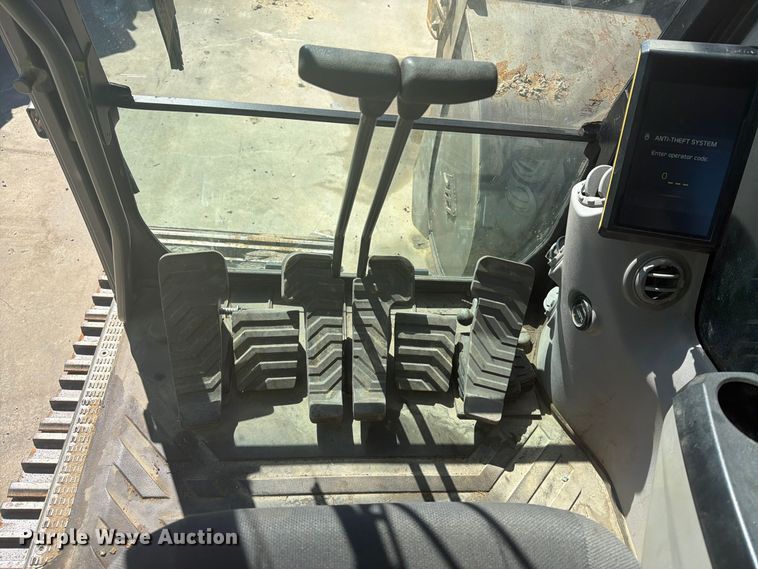 image for item YA5774 2022 Volvo EC220 EL excavator