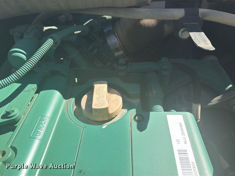 image for item YA5774 2022 Volvo EC220 EL excavator