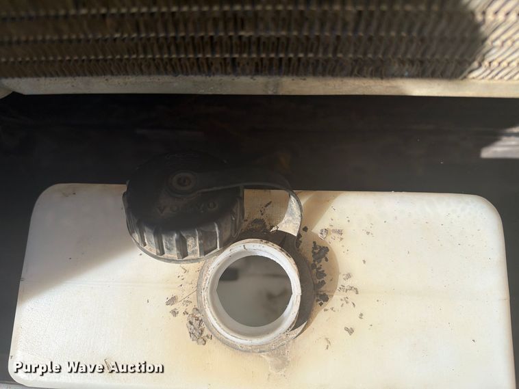 image for item YA5774 2022 Volvo EC220 EL excavator