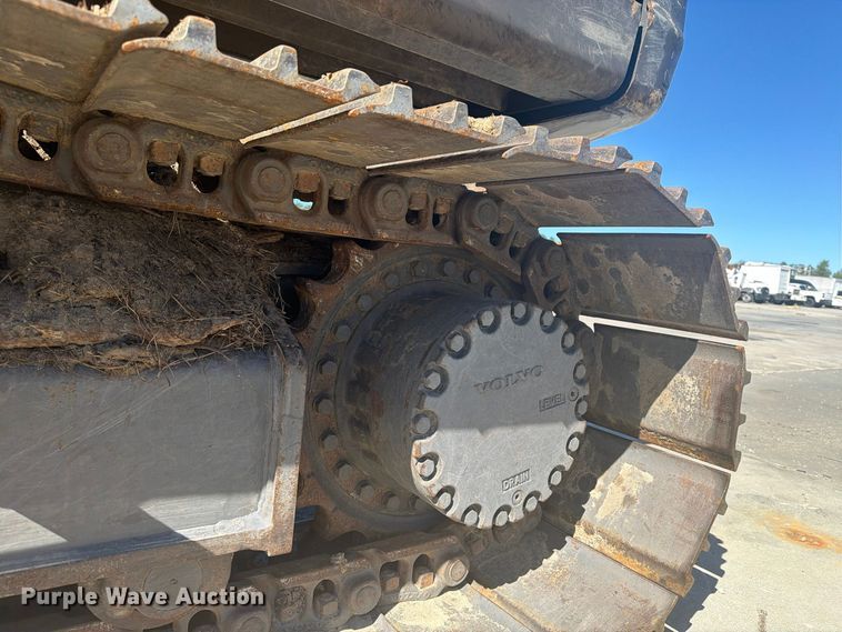 image for item YA5774 2022 Volvo EC220 EL excavator