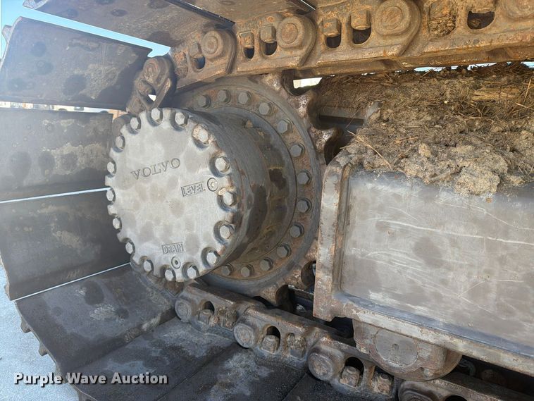 image for item YA5774 2022 Volvo EC220 EL excavator