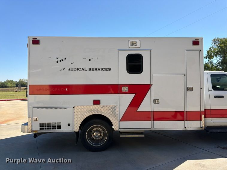 image for item DT3087 2015 RAM 4500 ambulance