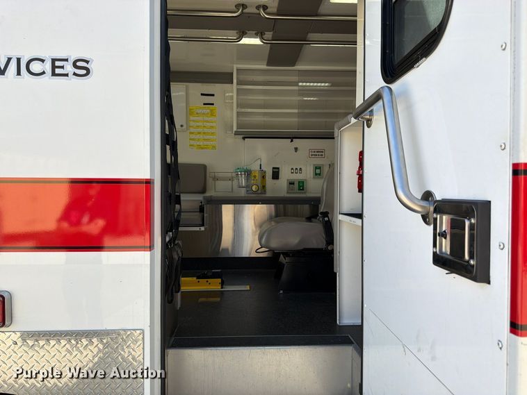 image for item DT3087 2015 RAM 4500 ambulance