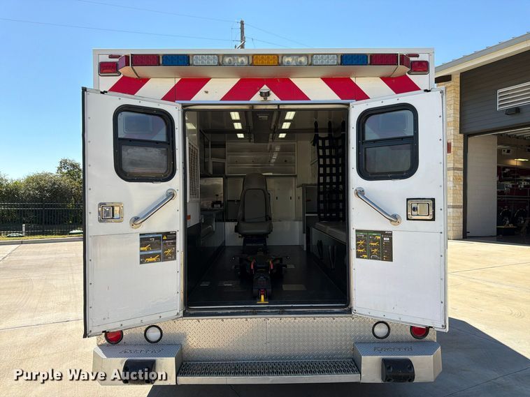 image for item DT3087 2015 RAM 4500 ambulance