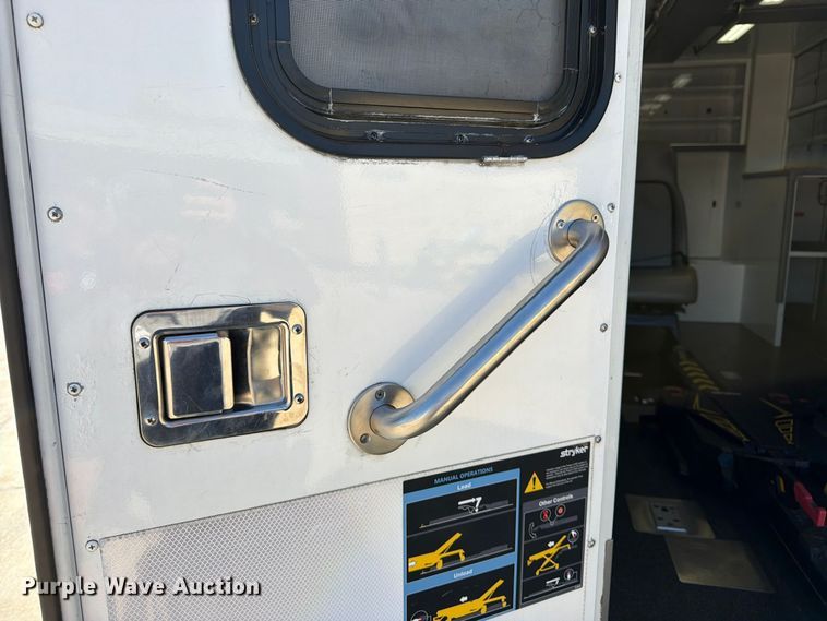 image for item DT3087 2015 RAM 4500 ambulance