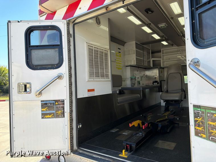 image for item DT3087 2015 RAM 4500 ambulance