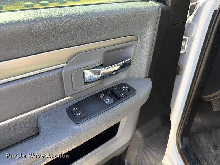 image for item DT3087 2015 RAM 4500 ambulance