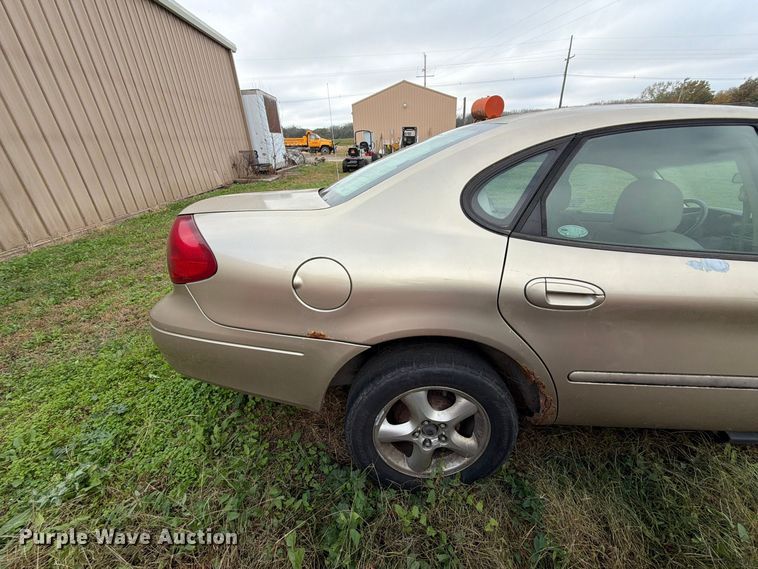 image for item DT3091 2001 Ford Taurus 