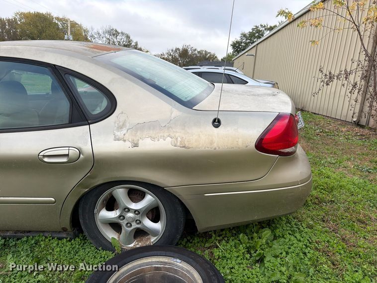 image for item DT3091 2001 Ford Taurus 