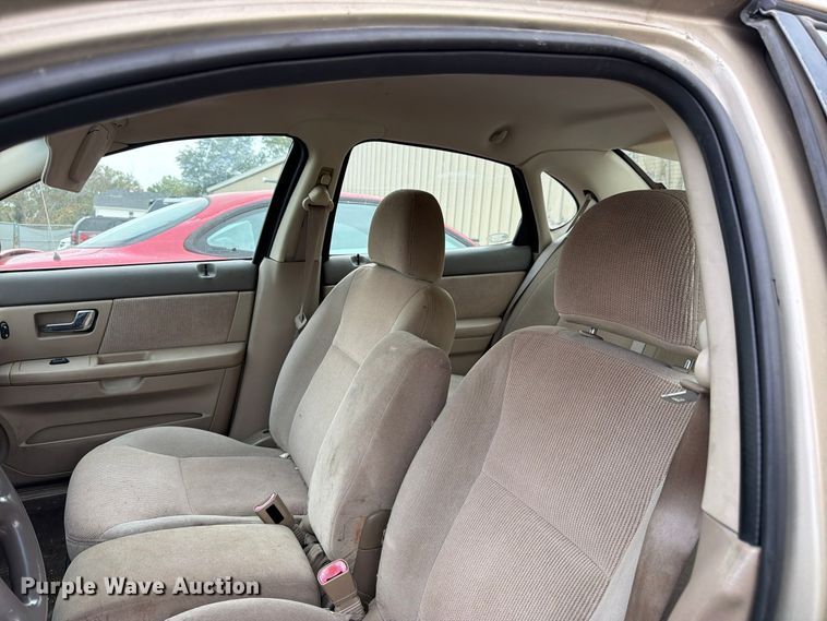 image for item DT3091 2001 Ford Taurus 
