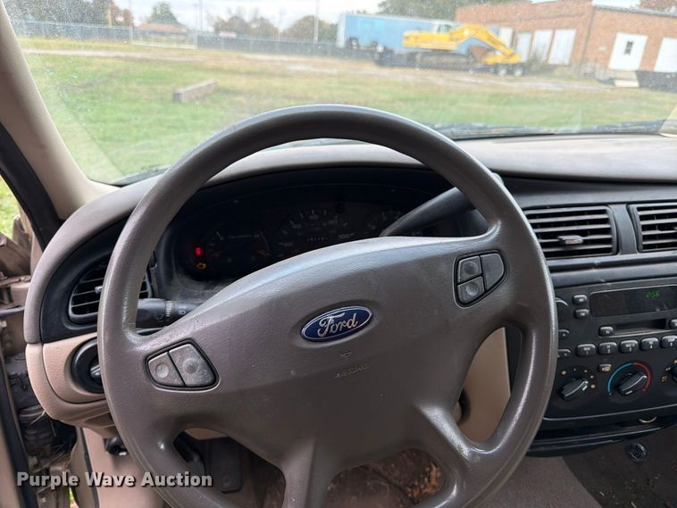 image for item DT3091 2001 Ford Taurus 
