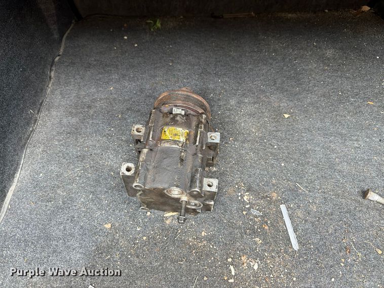 image for item DT3091 2001 Ford Taurus 