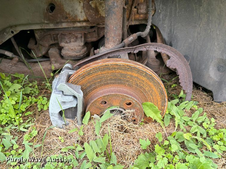 image for item DT3091 2001 Ford Taurus 
