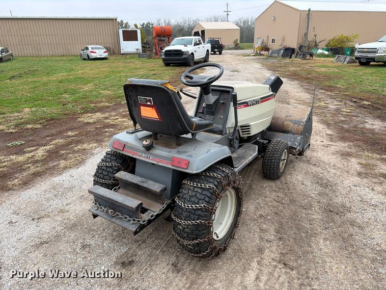 image for item DT3092 White GT-185 lawn mower