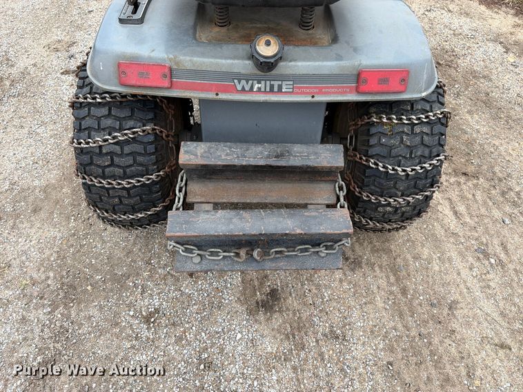 image for item DT3092 White GT-185 lawn mower