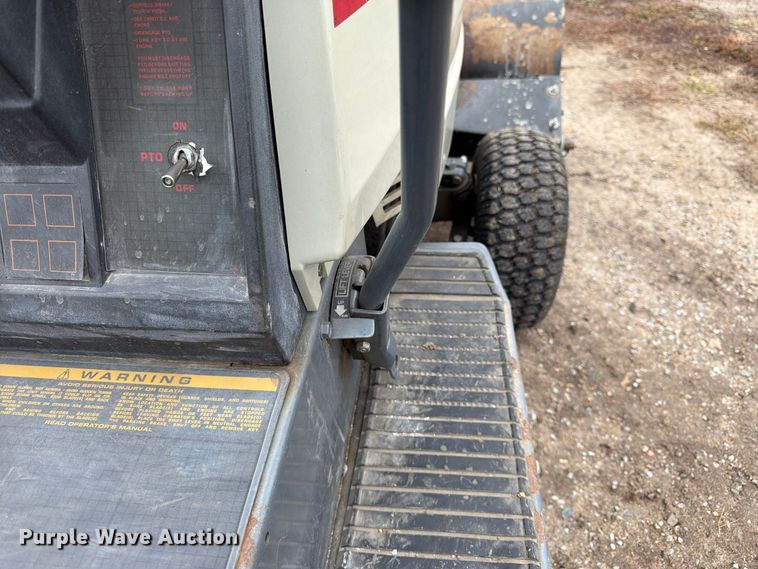 image for item DT3092 White GT-185 lawn mower