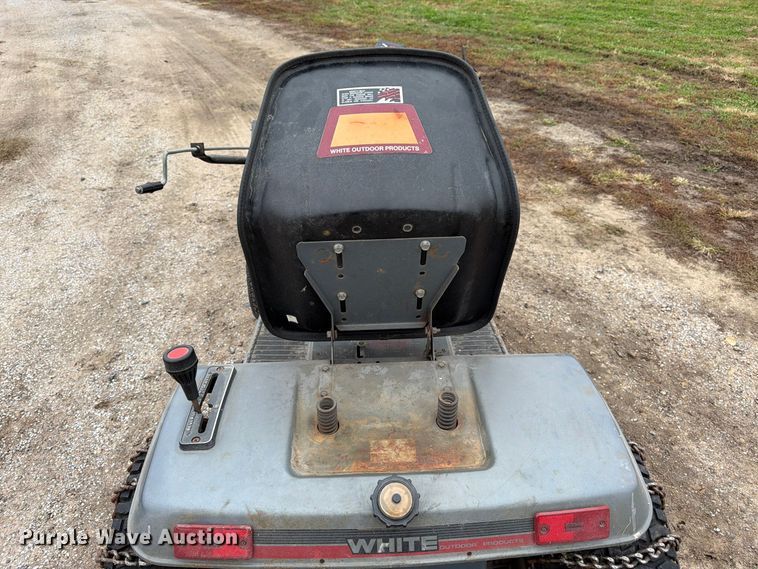 image for item DT3092 White GT-185 lawn mower