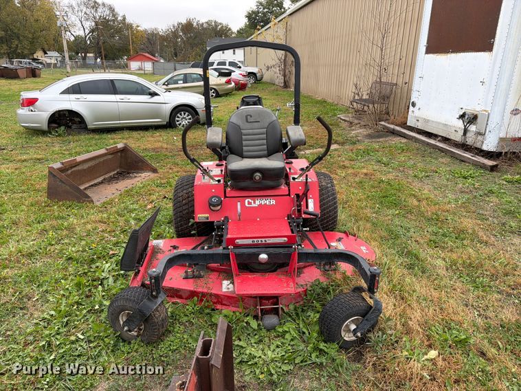 image for item DT3093 2018 Country Clipper 3572KAT-1525 ZTR lawn mower