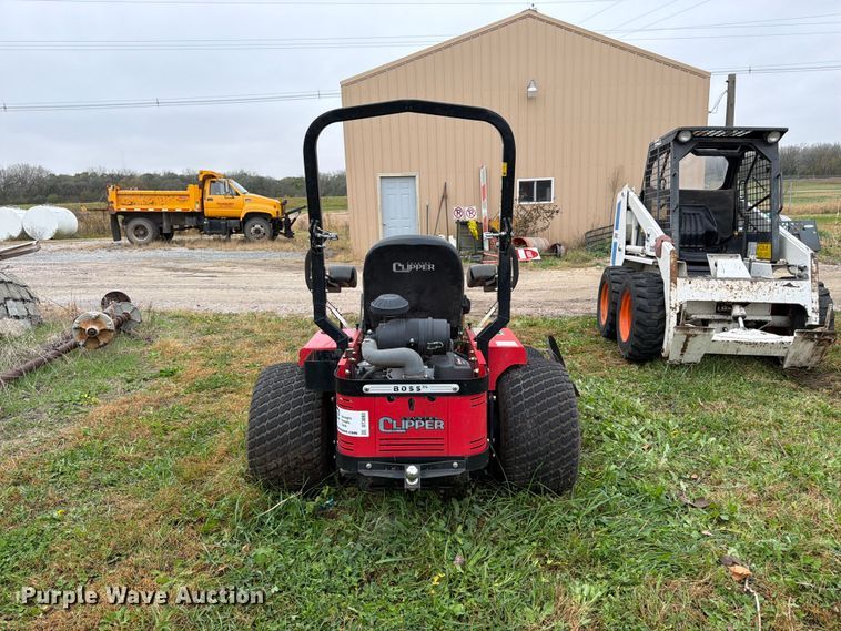 image for item DT3093 2018 Country Clipper 3572KAT-1525 ZTR lawn mower