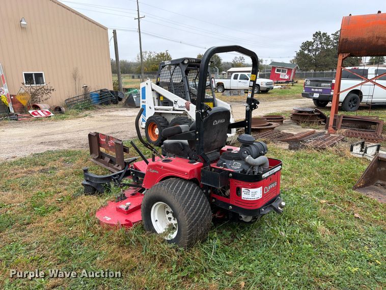 image for item DT3093 2018 Country Clipper 3572KAT-1525 ZTR lawn mower