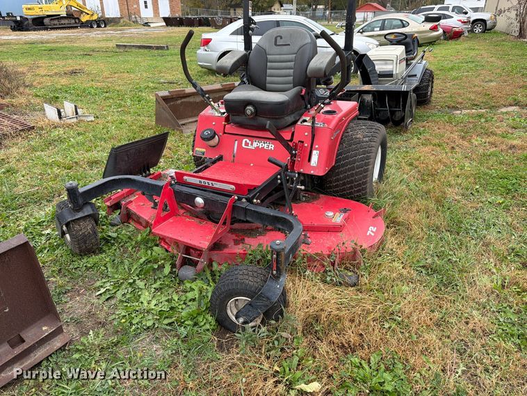 image for item DT3093 2018 Country Clipper 3572KAT-1525 ZTR lawn mower