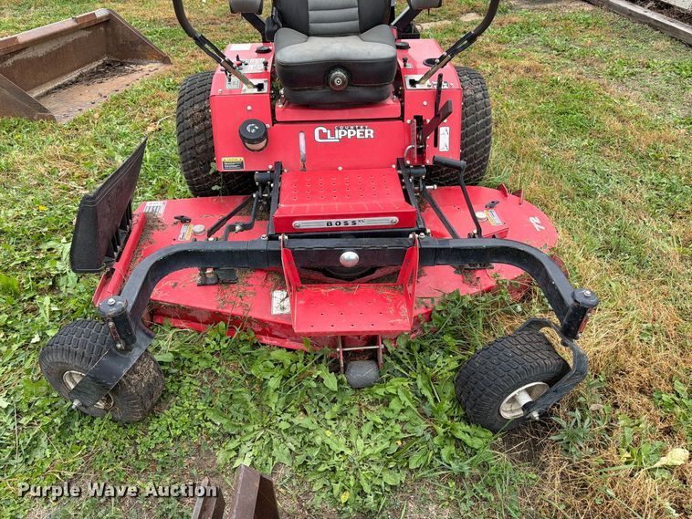 image for item DT3093 2018 Country Clipper 3572KAT-1525 ZTR lawn mower