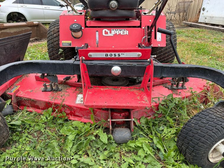 image for item DT3093 2018 Country Clipper 3572KAT-1525 ZTR lawn mower