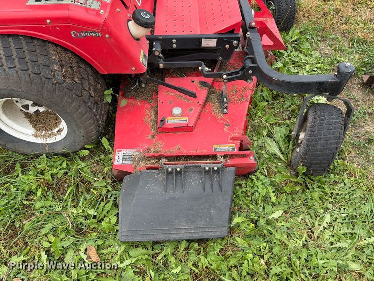 image for item DT3093 2018 Country Clipper 3572KAT-1525 ZTR lawn mower
